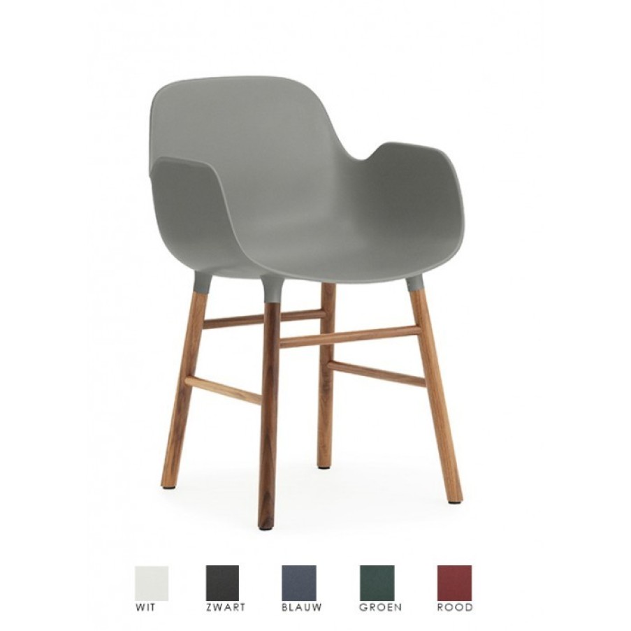 Meubelen Meubelen Stoelen | Normann Copenhagen Form Armstoel Walnoot Poten Set Van 2 Cm 52 X 56 X H78